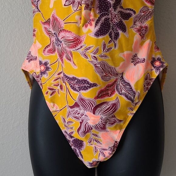 Yellow floral One Piece Swimsuit - Picture 4 of 11